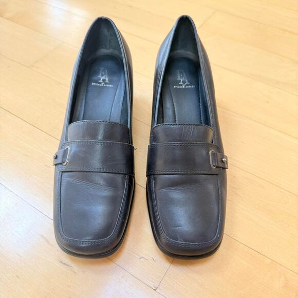 Vintage Etienne Aigner “Chivex” Navy Leather Block Heel Loafers 6.5 - Picture 2 of 7
